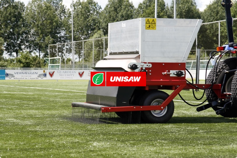 Прицепной пескователь Redexim Rink 1010